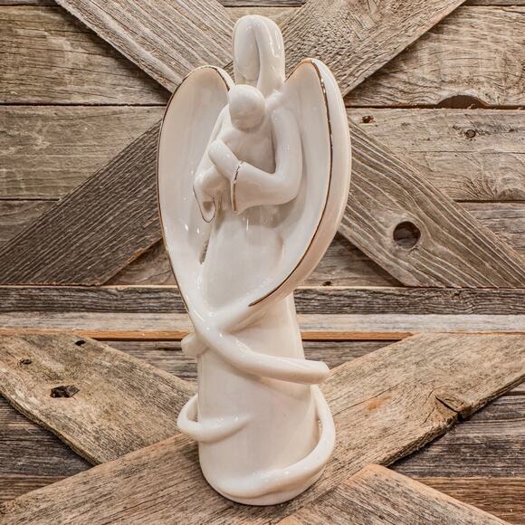 Gorgeous Vintage White and Gold Porcelain Angel-Mother-Grandmother Holding Baby - Picture 6 of 8